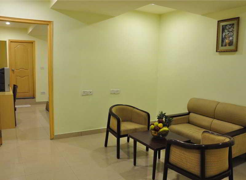 Super Townhouse Ameerpet Balkampet Road Hyderabad Ngoại thất bức ảnh