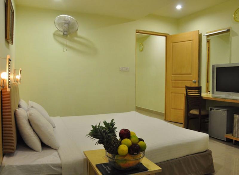 Super Townhouse Ameerpet Balkampet Road Hyderabad Ngoại thất bức ảnh